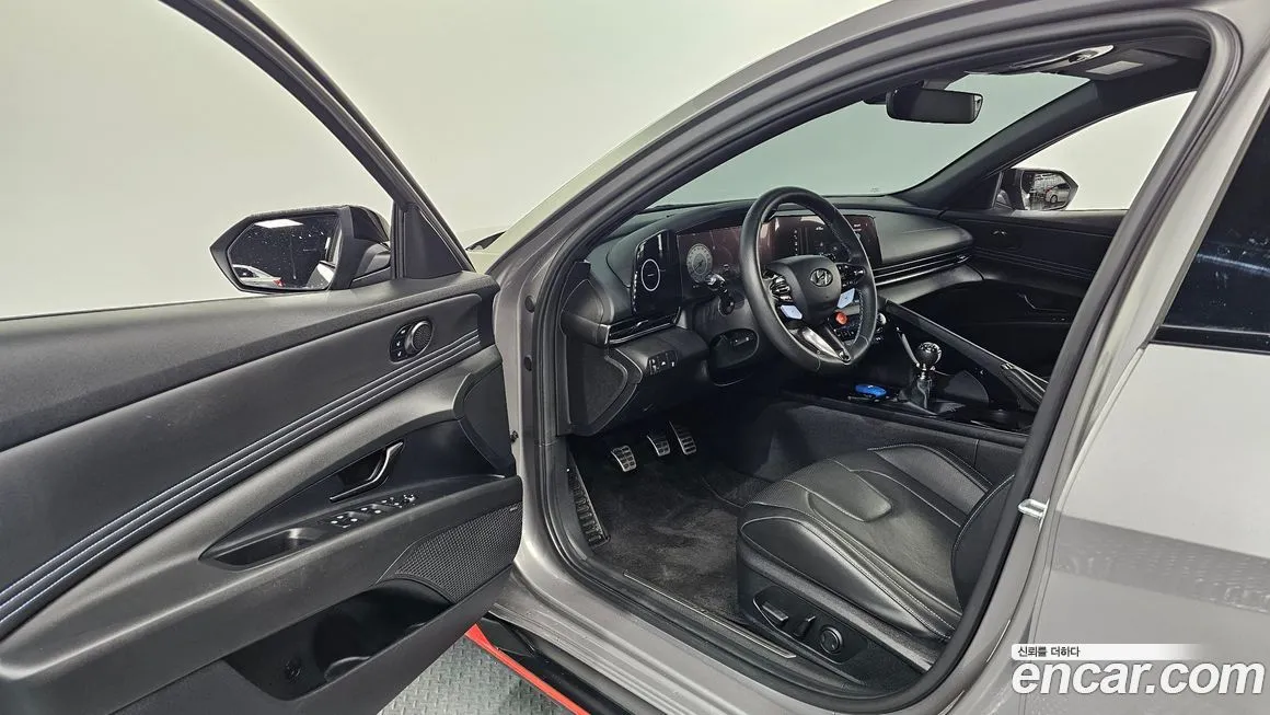 Hyundai AVANTE 2023 из KR, фото 3