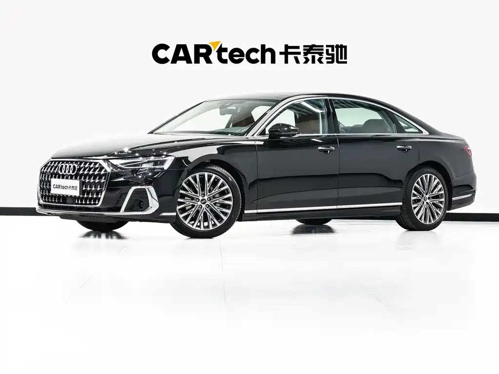 Audi A8 — фото 1