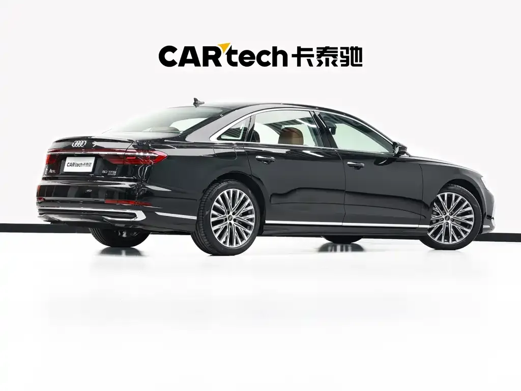 Audi A8 — фото 7