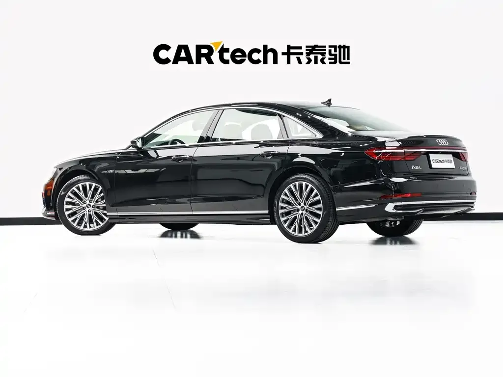 Audi A8 — фото 2