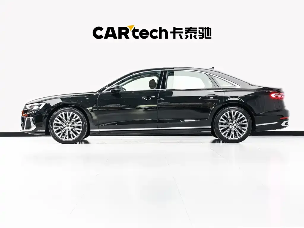 Audi A8 — фото 8