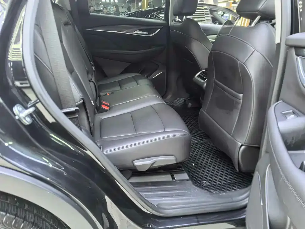 Buick Enclave 2021 из CN, фото 7