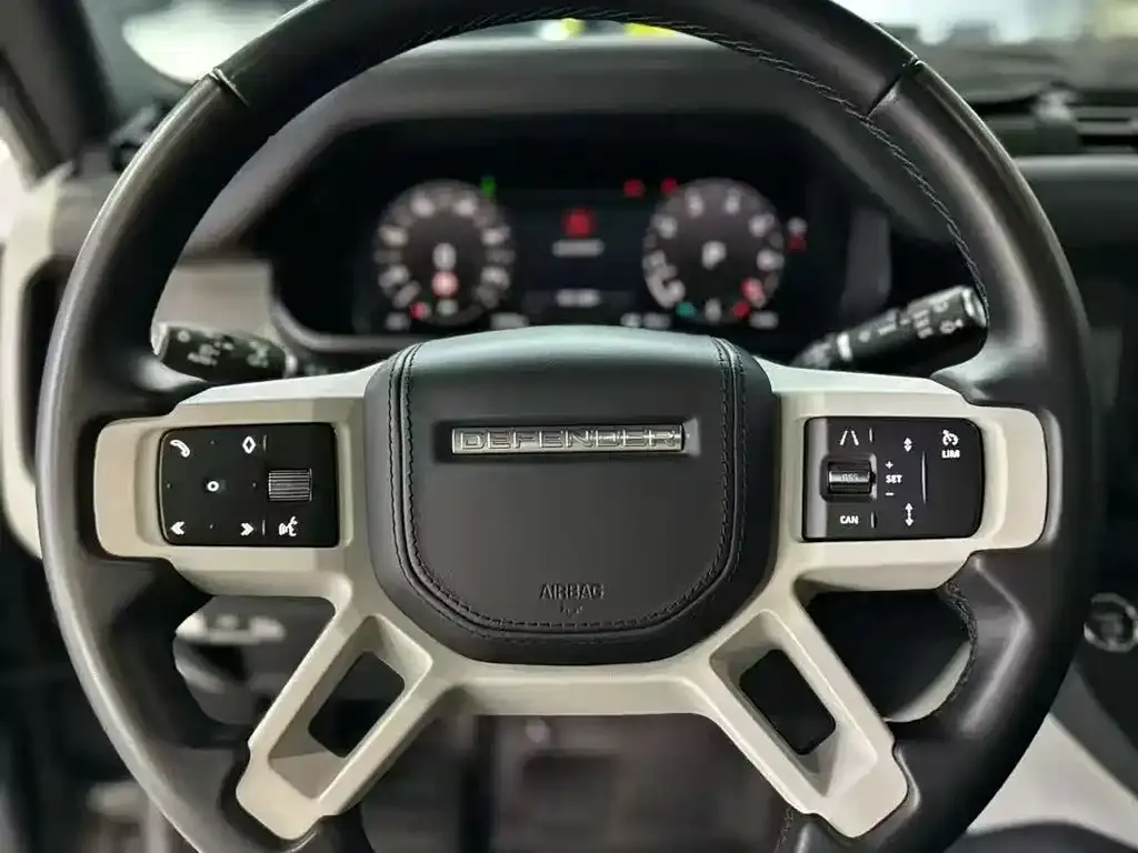 Land Rover Defender — фото 2