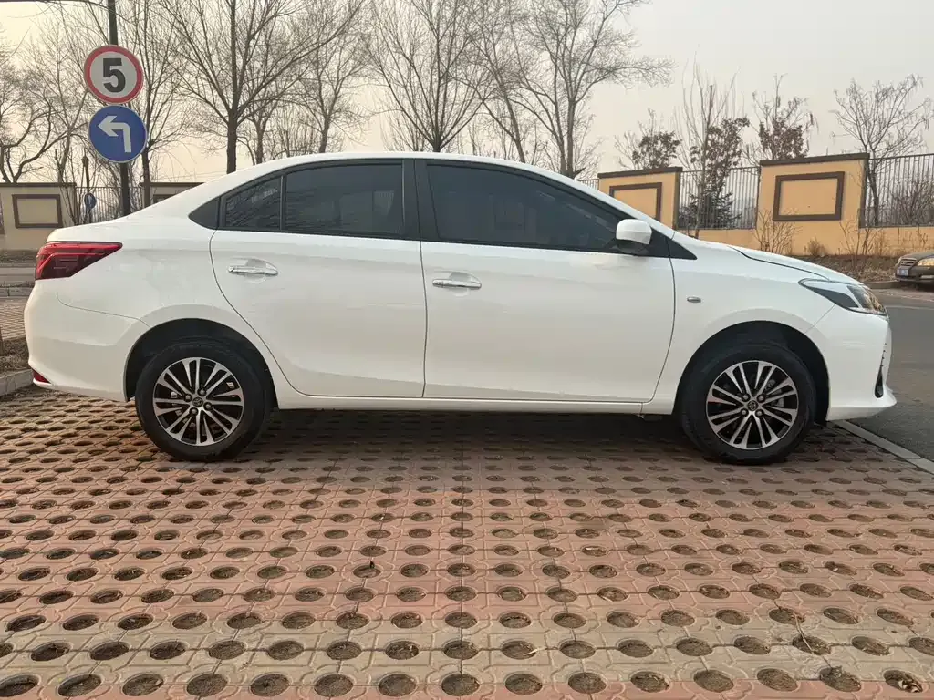 Toyota Vios 2023 из CN, фото 8