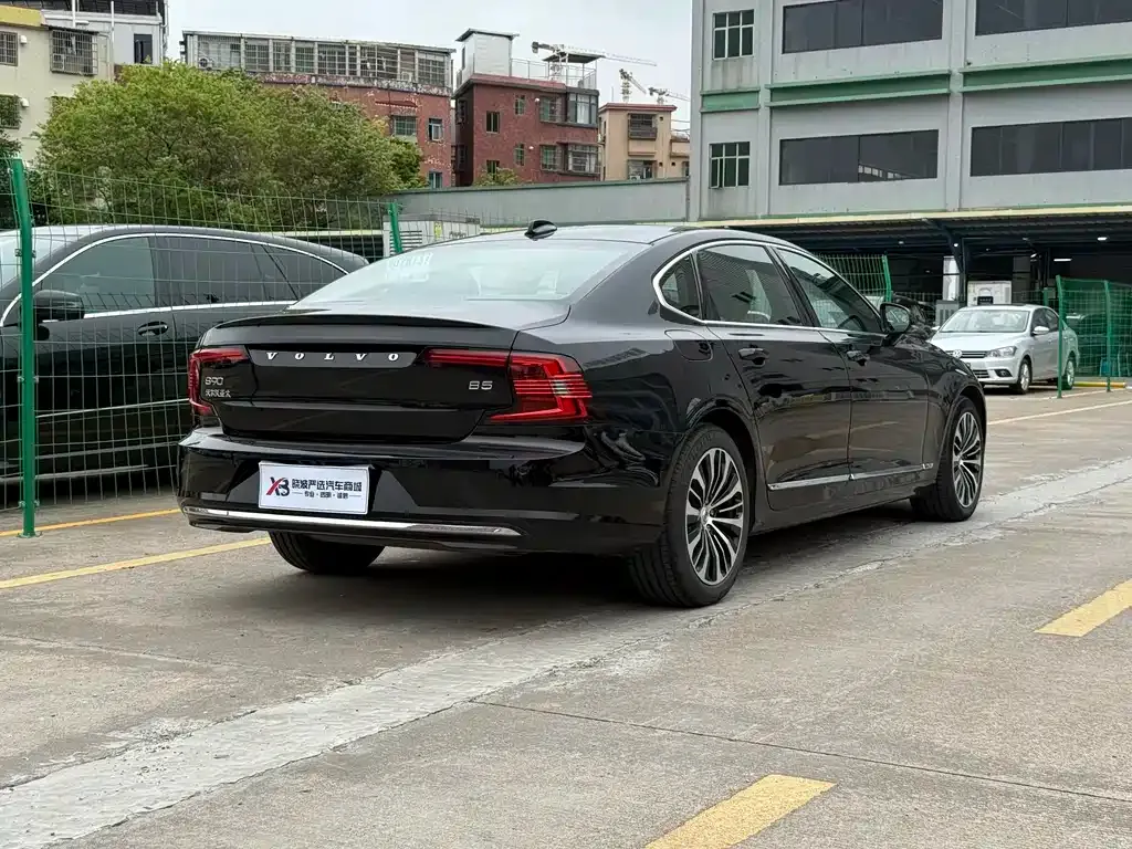 Volvo S90 — фото 5