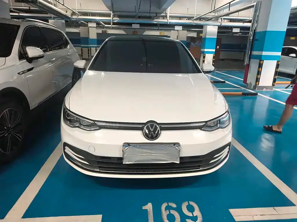 Volkswagen Golf 2022 из CN, фото 3
