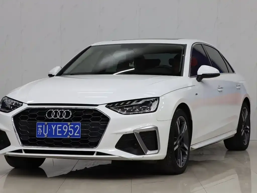 Audi A4L 2022 из CN, фото 9