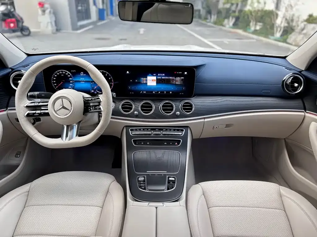 Mercedes-Benz E-Class — фото 10