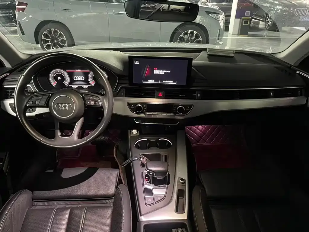Audi A4L 2021 из CN, фото 10