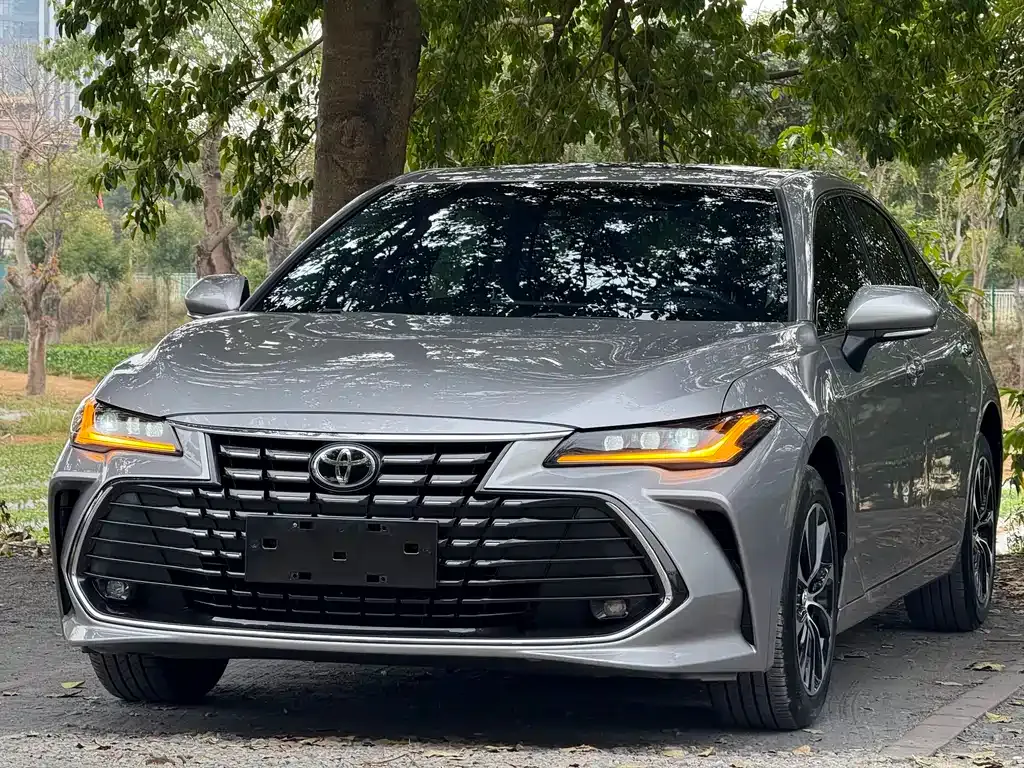Toyota Avalon 2022 из CN, фото 1