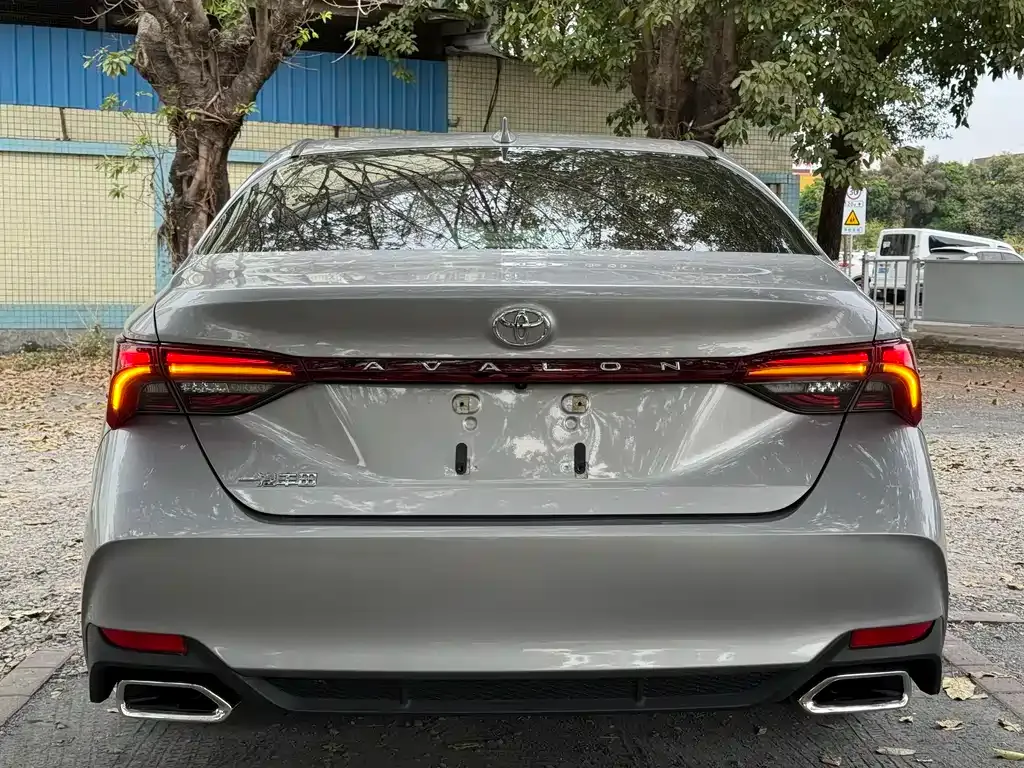 Toyota Avalon 2022 из CN, фото 4