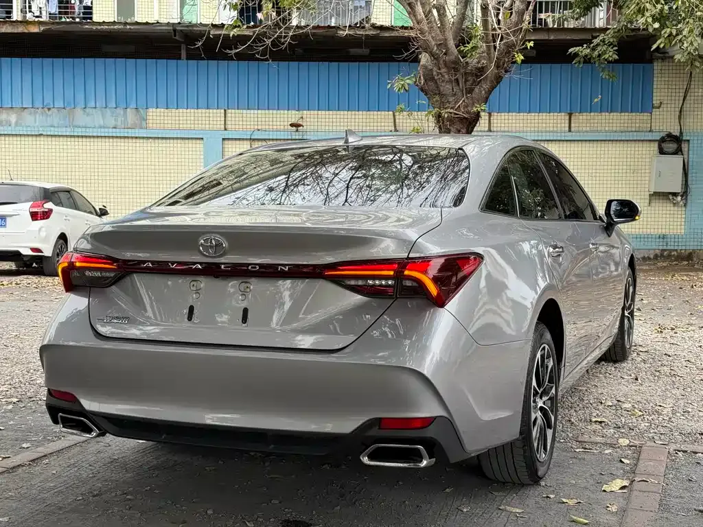 Toyota Avalon 2022 из CN, фото 7