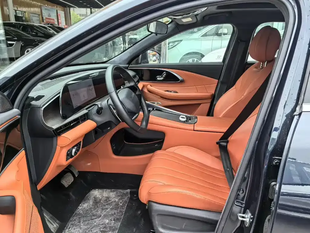 Exeed Lingyun 2024 из CN, фото 2