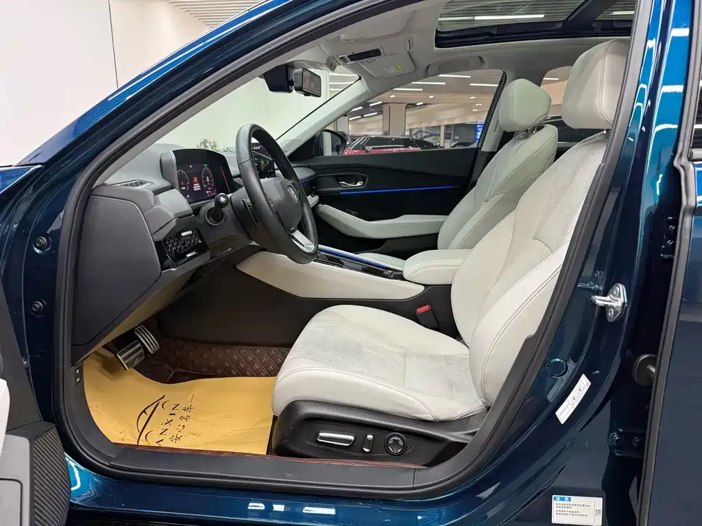 Honda Accord New Energy 2023 из CN, фото 5