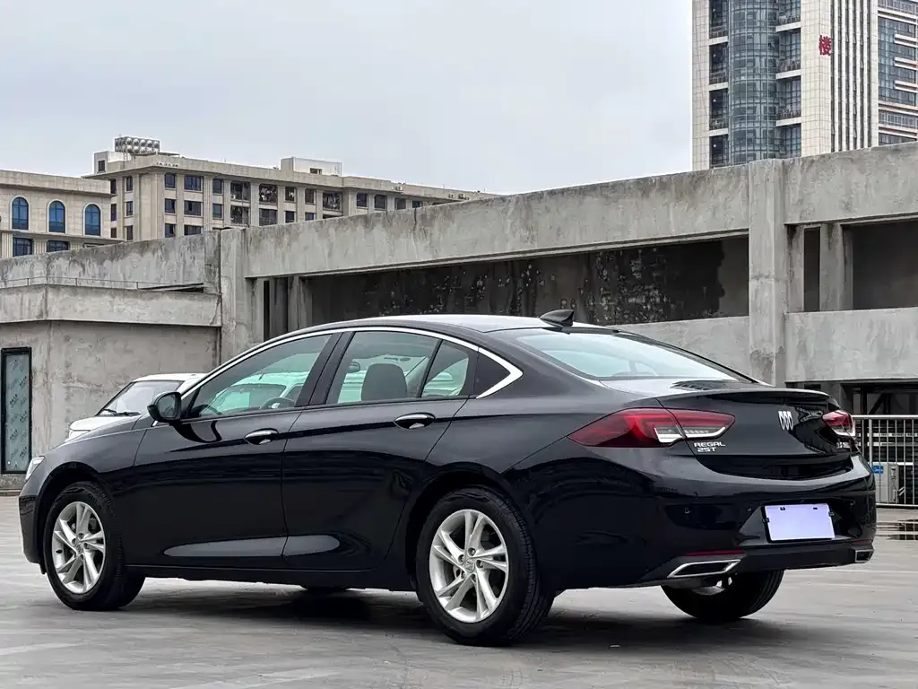 Buick Regal — фото 3