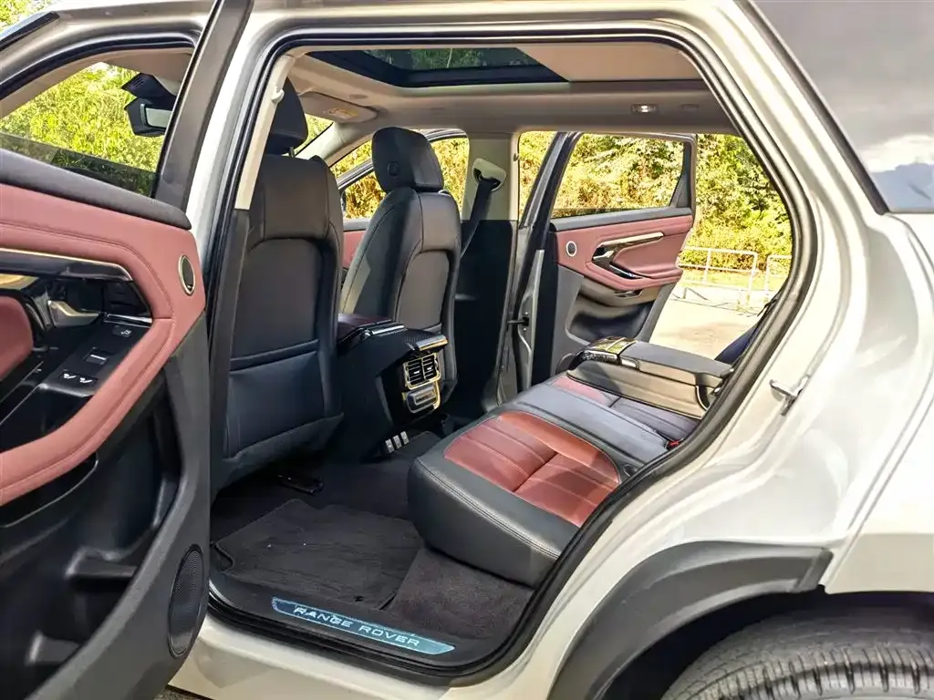 Land Rover Evoque — фото 2