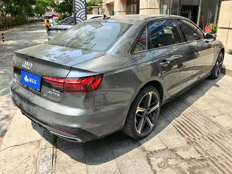 Audi A4L 2024 из CN, фото 3