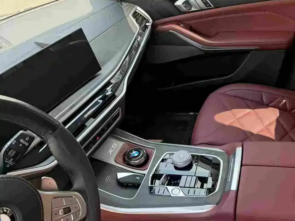 BMW X5 2024 из CN, фото 2