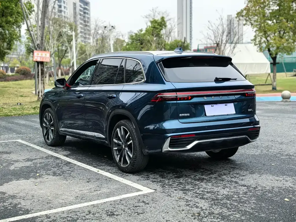 Geely Xingyue L — фото 6