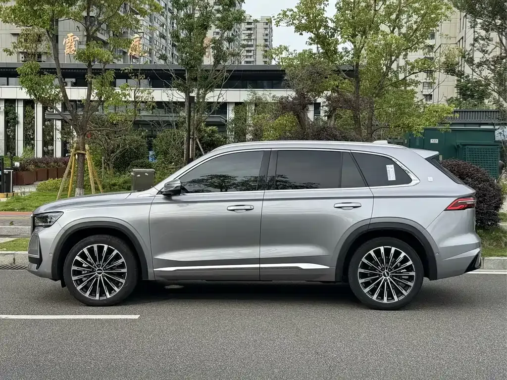 Geely Xingyue L — фото 9