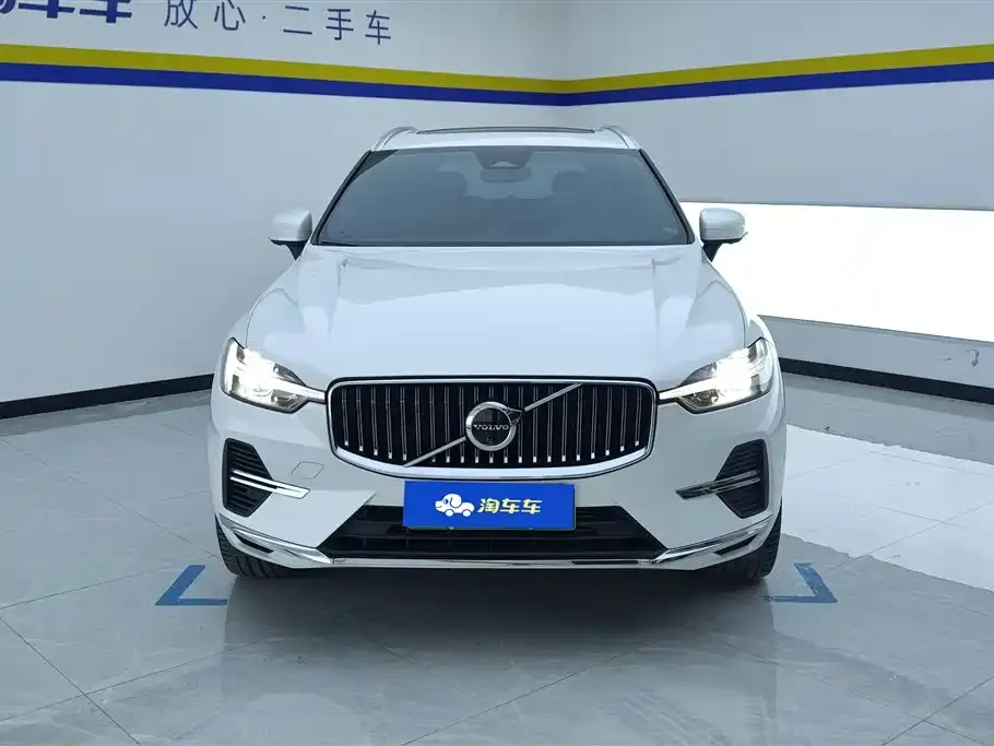 Volvo XC60 PHEV — фото 6