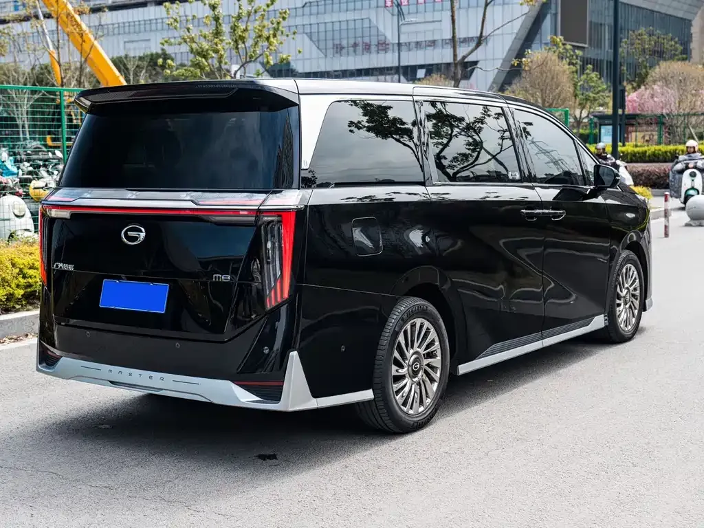GAC Motor Trumpchi M8 — фото 3