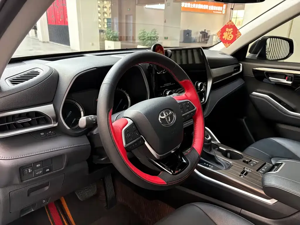 Toyota Highlander 2023 из CN, фото 2