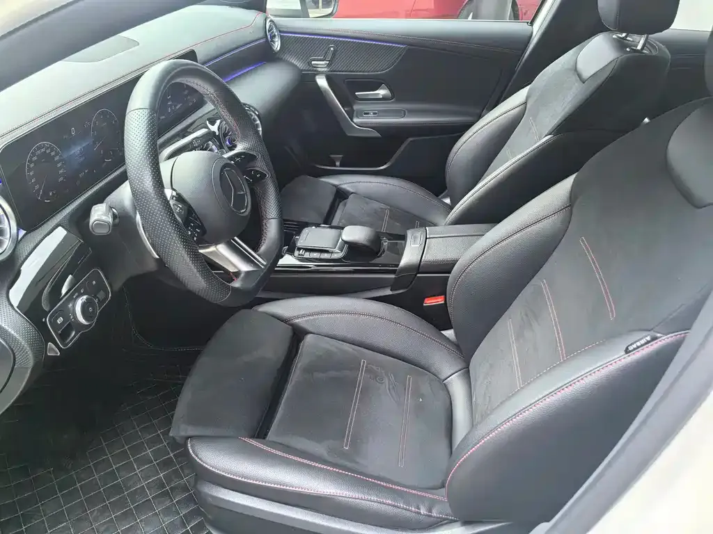 Mercedes-Benz A-Class 2023 из CN, фото 6