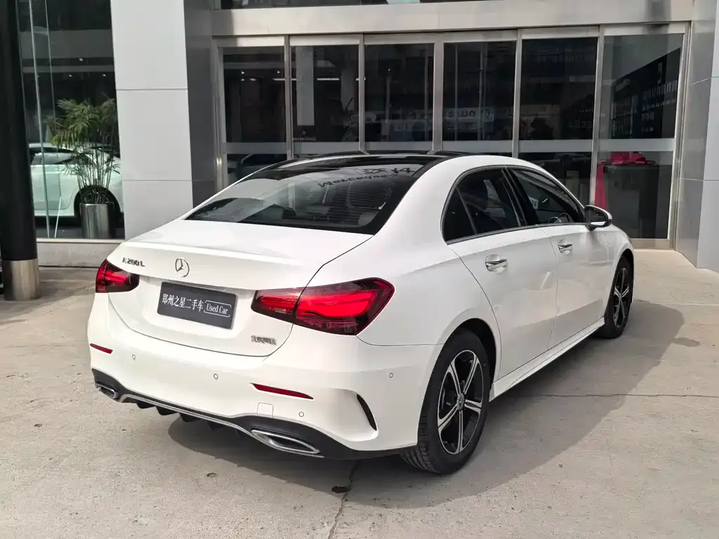 Mercedes-Benz A-Class 2023 из CN, фото 8