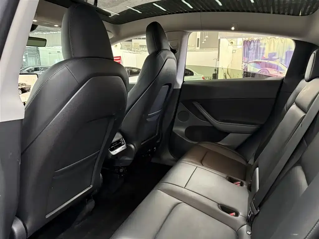 Tesla Model Y 2022 из CN, фото 2