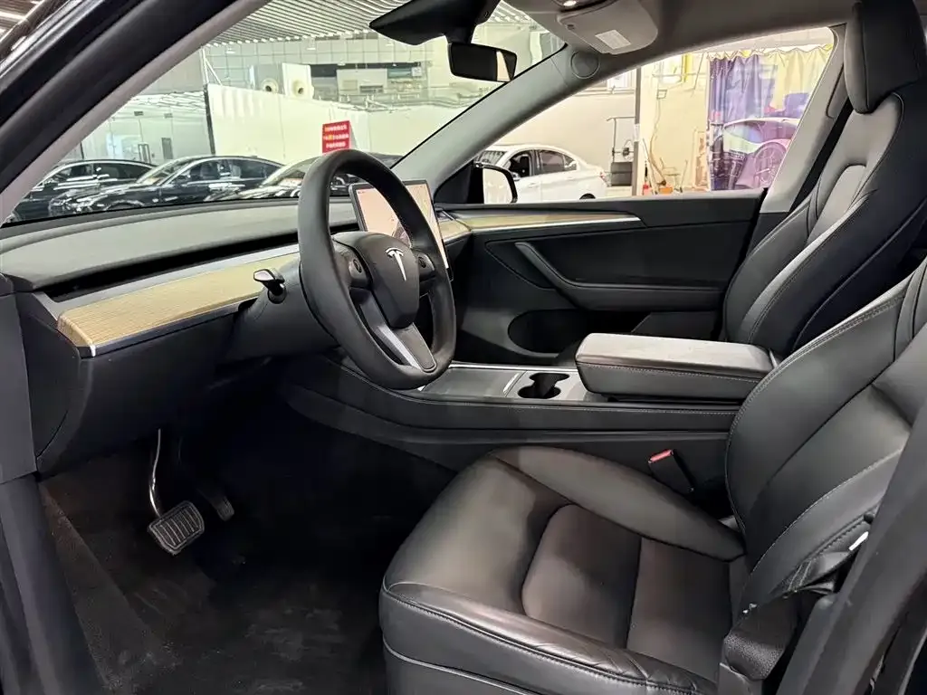 Tesla Model Y 2022 из CN, фото 8