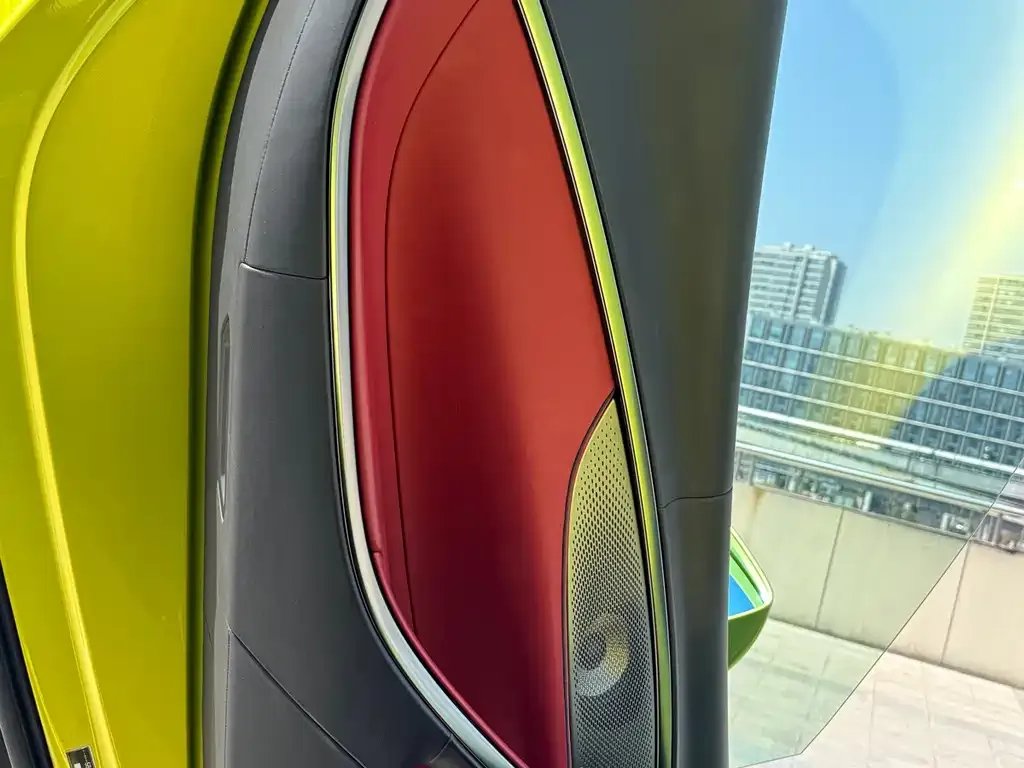 McLaren Artura 2024 из CN, фото 3