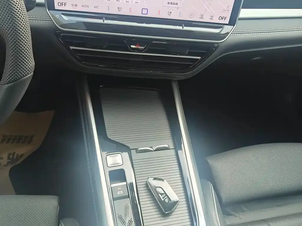 Volkswagen Passat 2024 из CN, фото 7