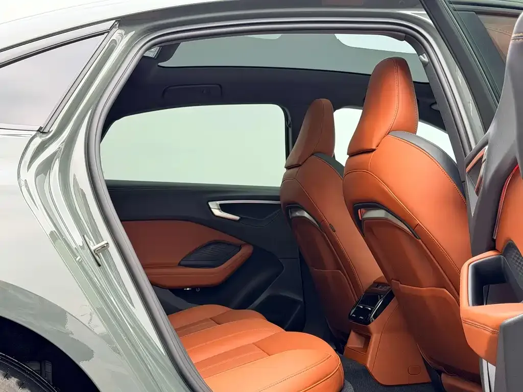 Audi A5L 2025 из CN, фото 10