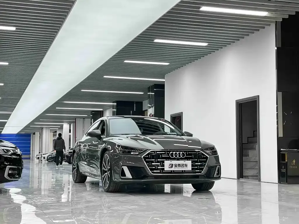 Audi A7L 2026 из CN, фото 9