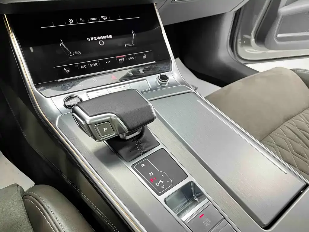 Audi A7L 2026 из CN, фото 2