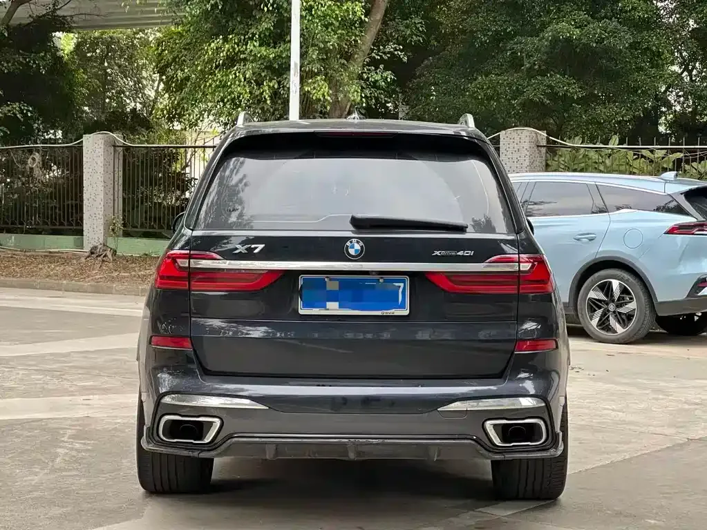BMW X7 — фото 10