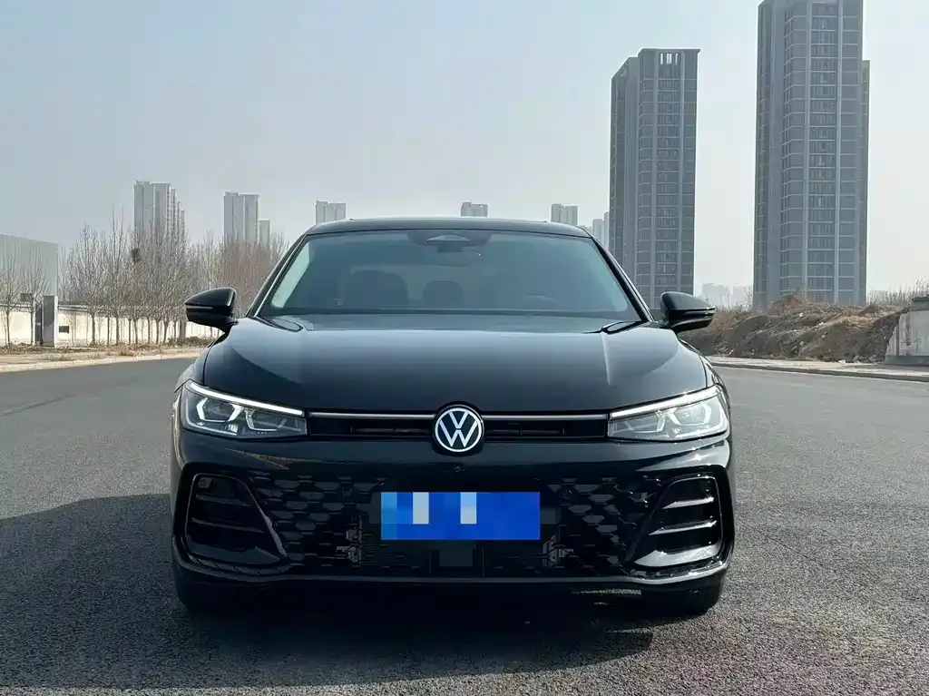 Volkswagen Passat — фото 8