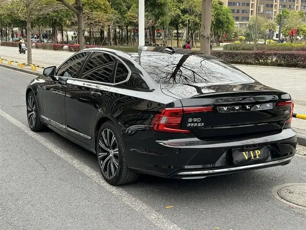 Volvo S90 — фото 7