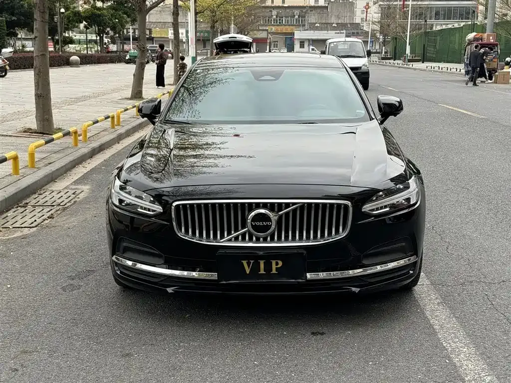 Volvo S90 — фото 8