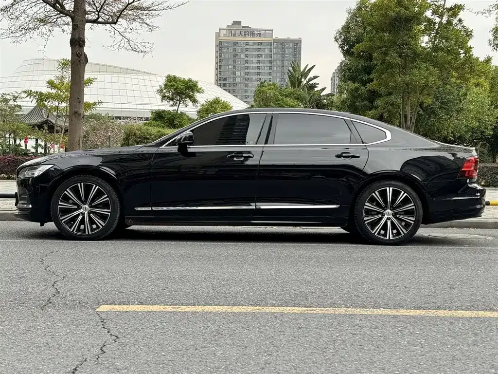 Volvo S90 — фото 6
