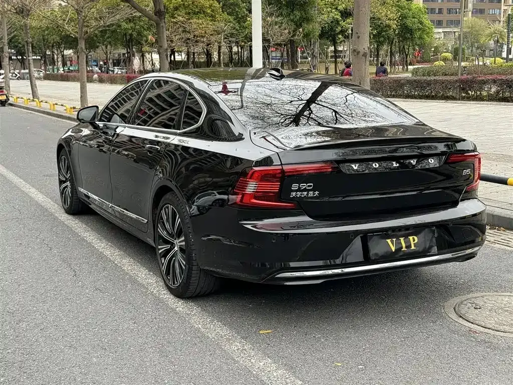 Volvo S90 — фото 10