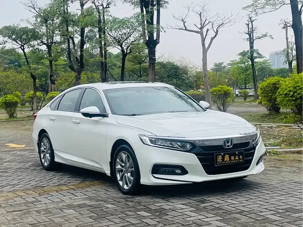 Honda Accord — фото 6
