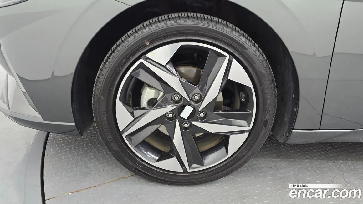 Hyundai AVANTE — фото 9
