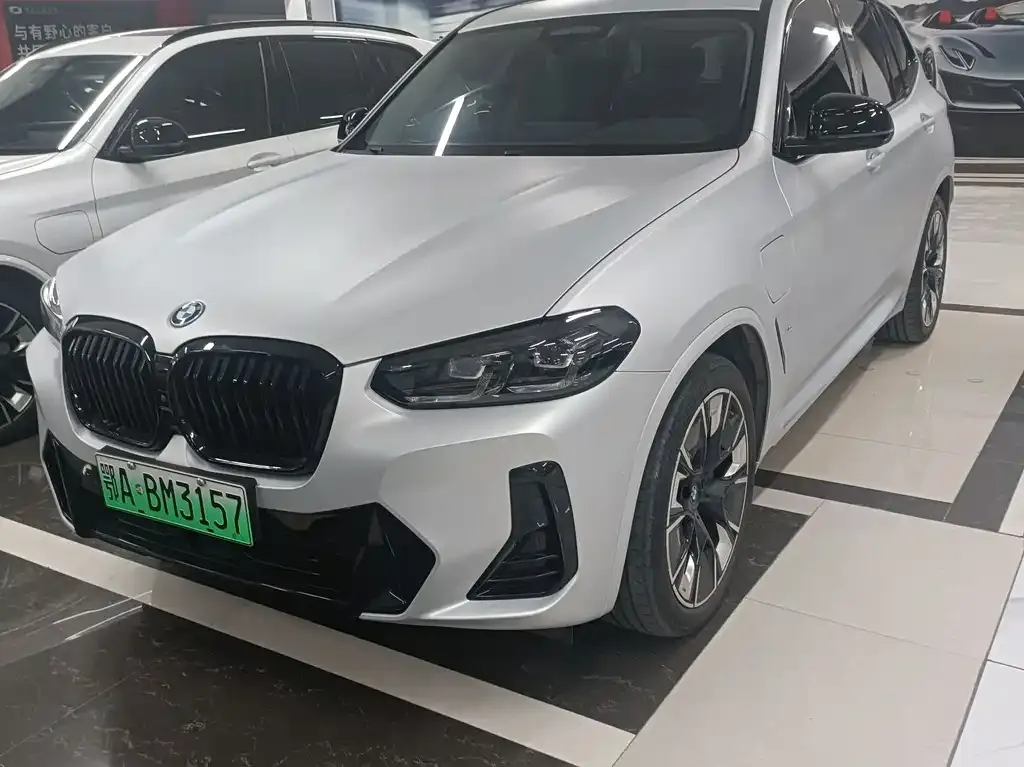 BMW iX3 — фото 1