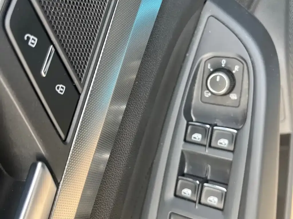 Volkswagen Passat — фото 10