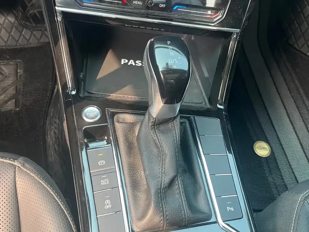 Volkswagen Passat — фото 6