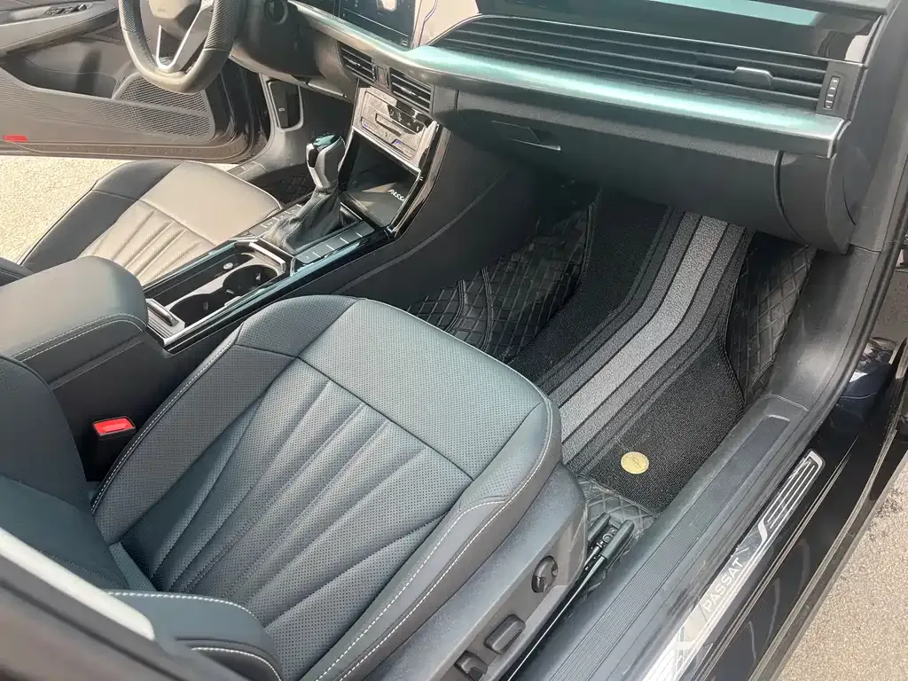 Volkswagen Passat — фото 8