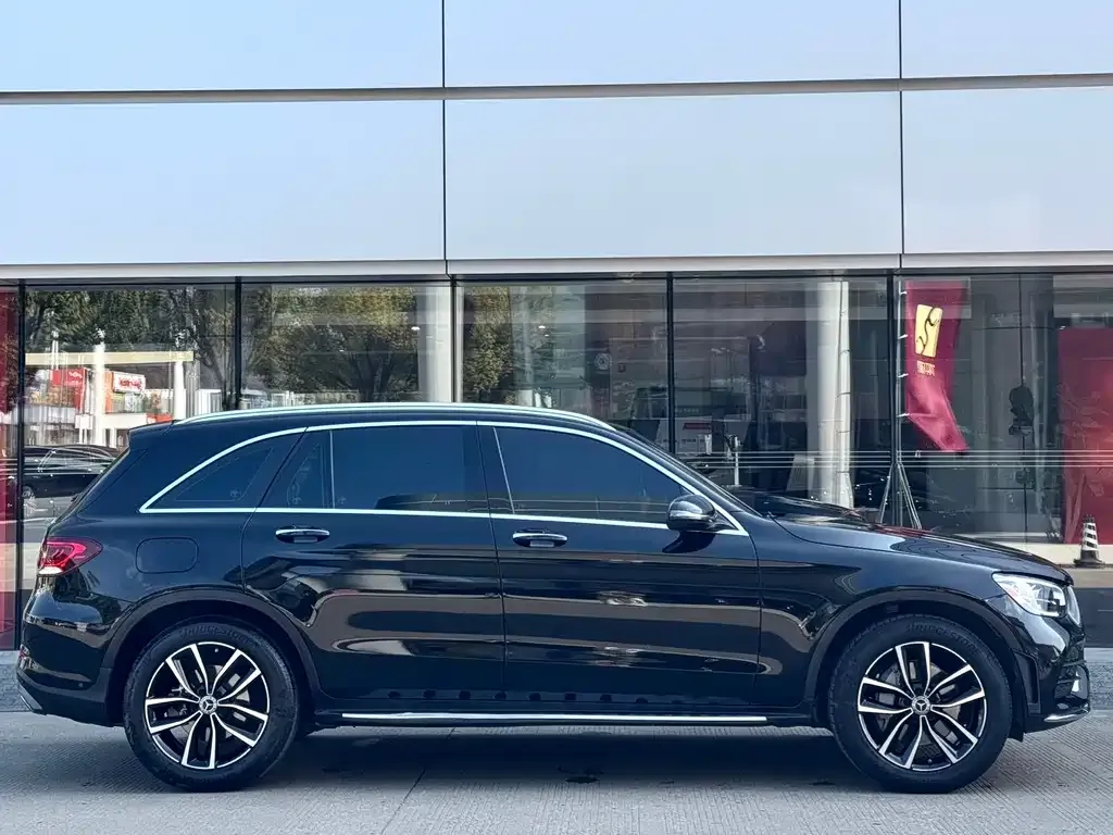 Mercedes-Benz GLC — фото 6