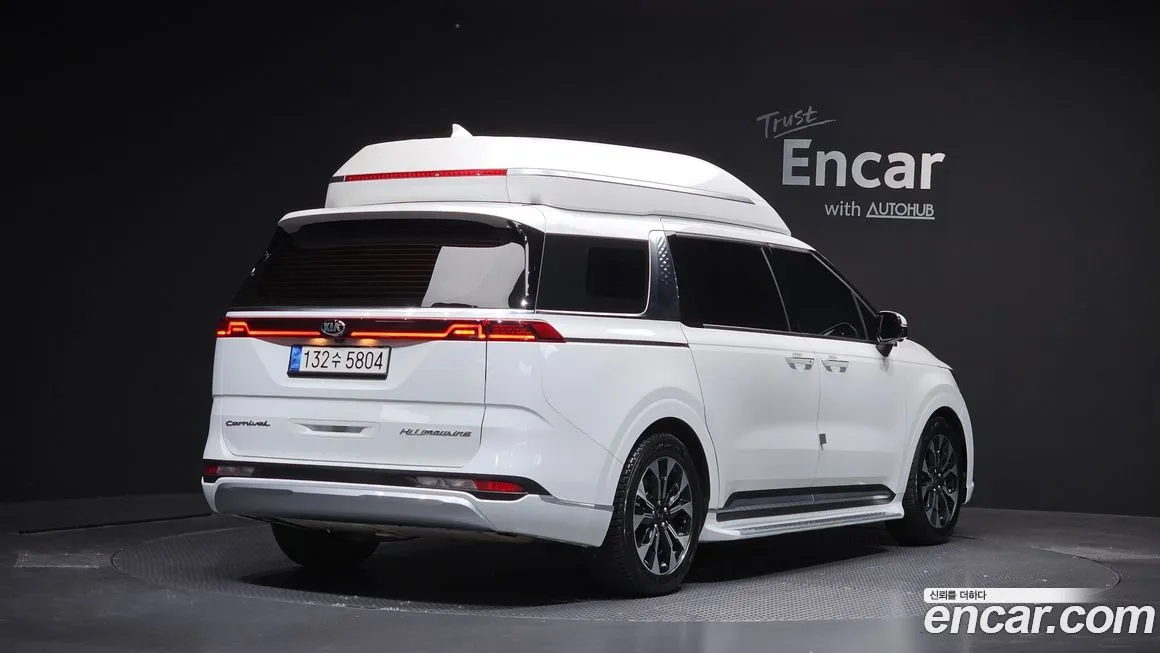 Kia Carnival — фото 10